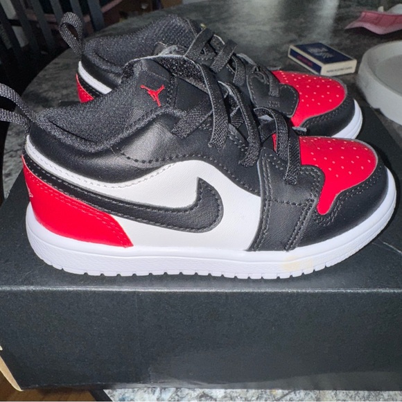Jordan Other - Air Jordan 1 low Alt